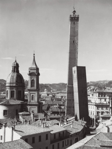 bologna due torri